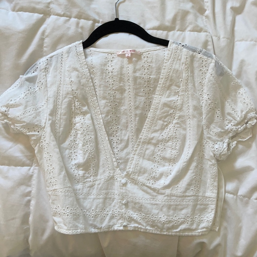 Deep V neck lace crop top
